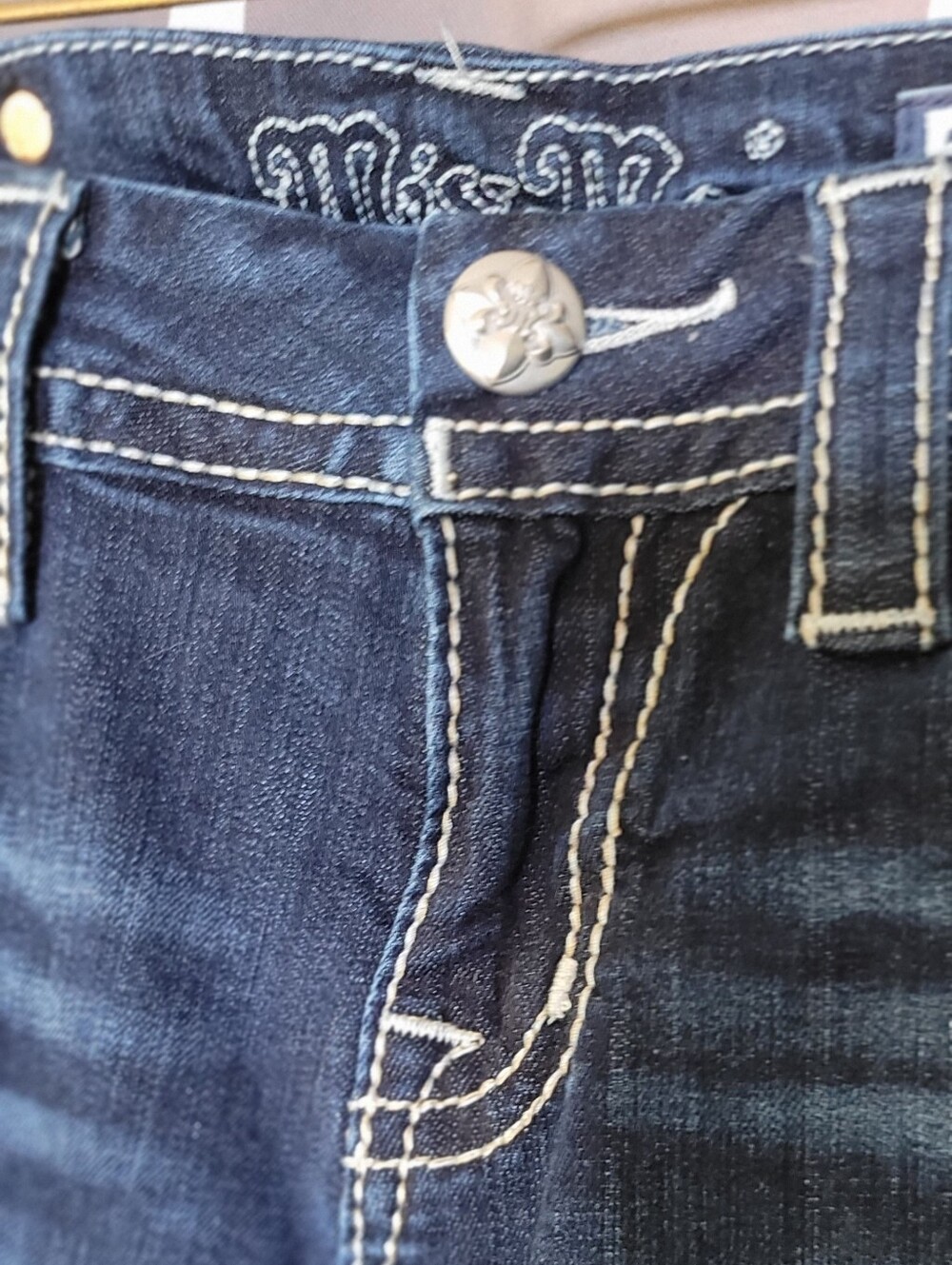 Miss Me Dark Blue Skinny Jeans with Subtle Fading - Picture 4 of 12